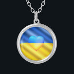 Colar Banhado A Prata Ucrânia Flag Necklace Heart - Liberdade<br><div class="desc">Apoiar os Colares de Bandeiras da Ucrânia - Liberdade - Paz - Bandeira da Ucrânia - Juntos! Você também pode transferir o suporte à Ucrânia para mais de 1000 produtos Zazzle! Estamos Com A Ucrânia!</div>