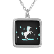 Unicórnio e estrelas