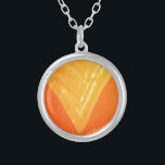 Colar Banhado A Prata V ouro da vitória: Presentes para o noivado<br><div class="desc">Tamanho: Pequeno Mantenha sua imagem favorita, design, ou as palavras da inspiração fecham seu coração com esta colar chapeada feita sob encomenda redonda bonita da prata esterlina. Termine com um 18" a corrente prata-chapeada esterlina (2" prolongamento) e o fecho da garra da lagosta, esta colar é terminado com um revestimento...</div>