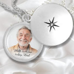 Colar Banhado A Prata Venha comigo hoje, Pai! Casamento, Foto, Memorial<br><div class="desc">"Ande comigo hoje, Pai!" Personalizado, Foto, Texto, Colar Do Bloqueio De Casamento. Personalizar este pingente é rápido e fácil - basta carregar sua foto favorita, editar o texto se desejar, e você termina em menos de um minuto! Mantenha a memória de um amado perto do dia do seu casamento com...</div>
