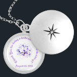 Colar Banhado A Prata Violetas Elegantes<br><div class="desc">Elegante Violets design apresenta a imagem de um adorável buquê lavanda. Sua mensagem de gratidão junto com a data do casamento cerca design. Projetado como parte da suíte de casamento Elegante Violets. Todo texto é personalizável.</div>