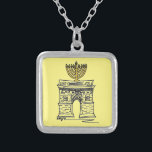 Colar Banhado A Prata Washington Square NYC Menorah Hanukkah Necklace<br><div class="desc">O Necklace apresenta uma ilustração original de caneta e marcador de tinta e Nova Iorque de Washington Square Arch,  "vestida" para Chanucá com uma menorah. Impresso sobre fundo amarelo. Perfeito como presente de Hanukkah para quem ama a NYC!</div>