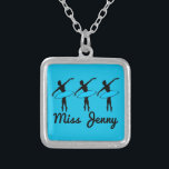 Colar de Professores de Dança Azul Personalizado B<br><div class="desc">O colar apresenta uma ilustração original com o tema do balé de uma bailarina silenciada num tutu azul. Perfeito como presente de Natal ou recital para sua bailarina favorita,  seu entusiasta da dança ou professor de dança! Simplesmente personalize com o nome do destinatário.</div>