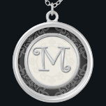 Colar inicial de prata personalizada do pendente::<br><div class="desc">Mostre seu orgulho em suas iniciais que vestem um pendente da letra do monograma. O design de prata à moda da inicial do monograma dos pendentes na moda da jóia criados exclusivamente adicionará um olhar elegante a seu vestuário. O pendente de prata inicial igualmente faz um presente memorável para toda...</div>