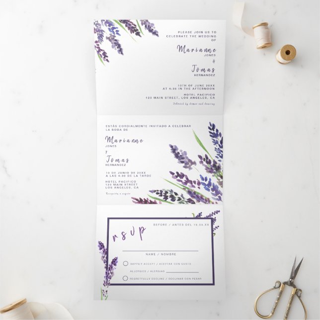 Com Dobra Tripla Convite Bilíngue para Casamento - Lavanda Tudo em  (Dentro)