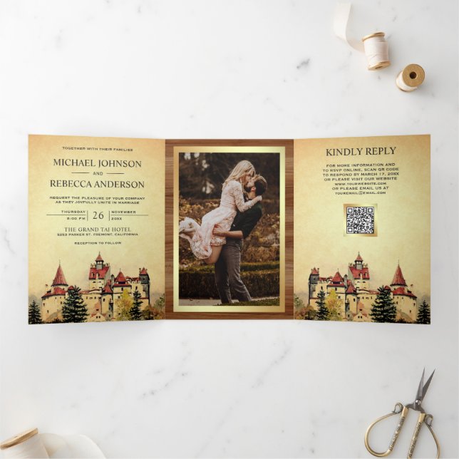 Com Dobra Tripla Convite de Casamento Código QR Conto de Fadas Cast (Dentro)