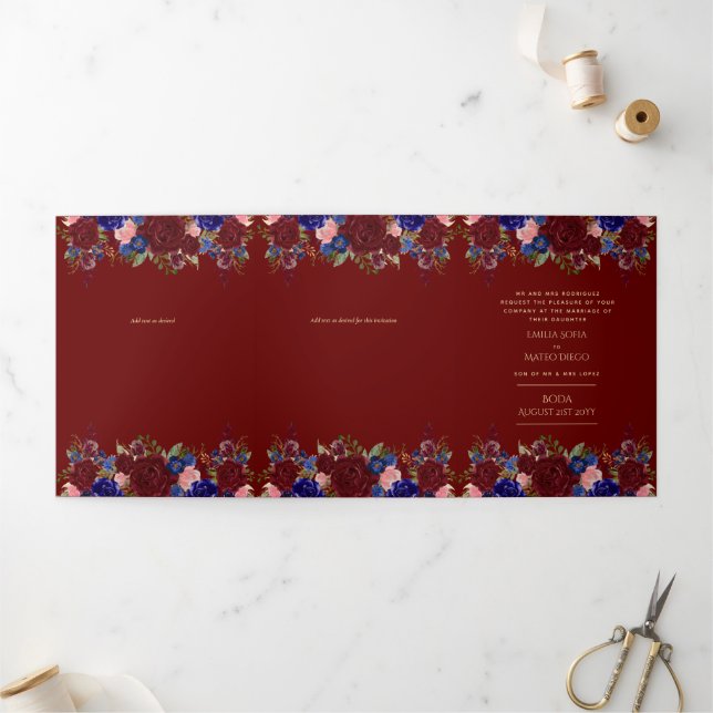 Com Dobra Tripla Nuestra Boda Burgundy Convite de casamento Floral  (Fora)