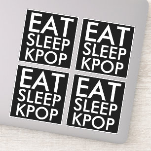 Coma um grupo de Kpop do sono de etiqueta cortada