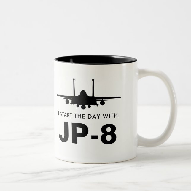 Comece o dia com a caneca de Eagle da greve JP-8 (Direita)