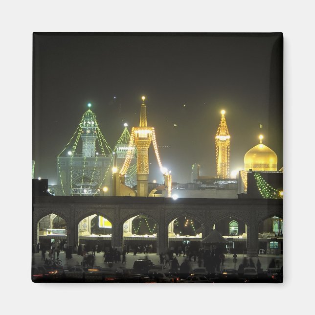 Complexo do Santuário do Imã Reza à noite, Mashhad (Frente)