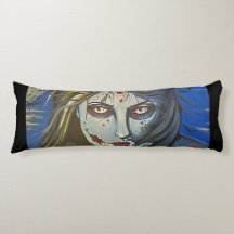 almofada de menina zumbi