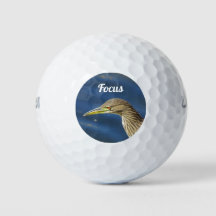 Concentração de Foco Pássaro Marrom Golfer Sério