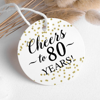 Confetti Dourado aplaude 80 anos favorece etiqueta