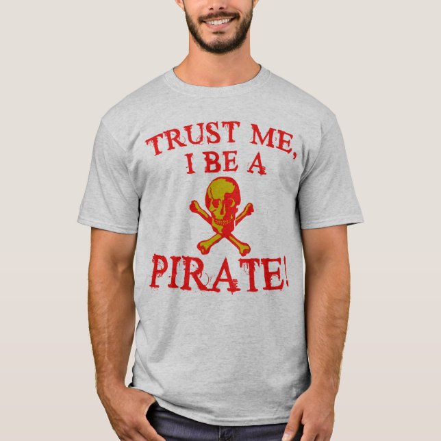 Confie que eu I seja camisas e canecas do pirata (Frente)