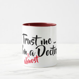 confie que eu mim é quase uma caneca médica legal