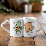 Conjunto De Caneca De Café Kawaii Avo em Casais de torrada<br><div class="desc">Perfeito Juntos Kawaii Avo no Toast Casais Coffee Mug Set - Para ajudar você e sua outra metade a celebrarem estar na vida um do outro estamos desvendando uma nova coleção marca de designs. Cada caneca apresenta um abacate meio kawaii aliado a ele um pedaço perfeito de torrada. Apresentando a...</div>
