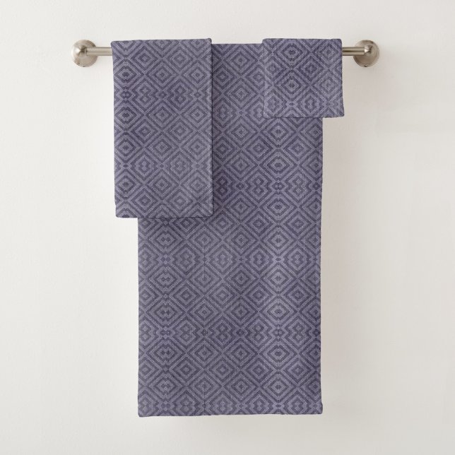 Conjunto De Toalhas A set of purple towels with a diamond pattern (Criador carregado)