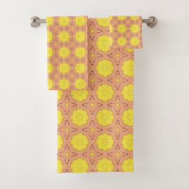 Conjunto De Toalhas Amarelo com padrão geométrico floral