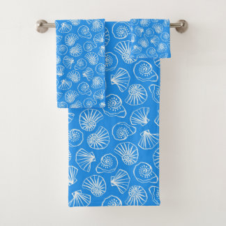 CONJUNTO DE TOALHAS AZUL BRILHANTE COM CONCHAS BRANCAS