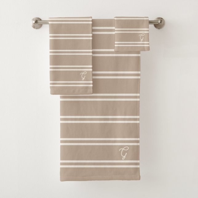 Conjunto De Toalhas Boho Modern Monogrammed Name Striped Taupe (Insitu)