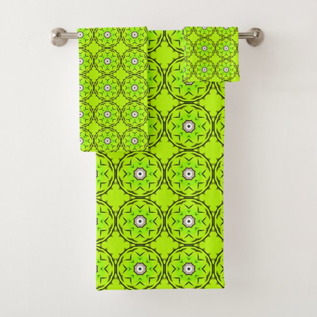 Conjunto De Toalhas Bright green towel with intricate circular pattern (Insitu)