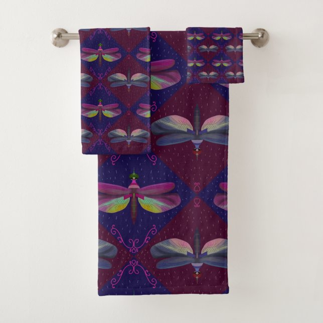 Conjunto De Toalhas Dragonfly on Dark Red & Purple with Dashes (Insitu)