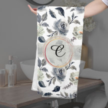 Elegância Floral: Um Desenho Deslumbrante em Aquar
