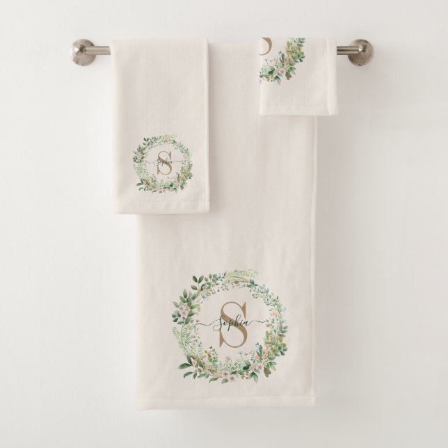 Conjunto De Toalhas Elegant Botanical Monogram Towel with Custom Name (Insitu)