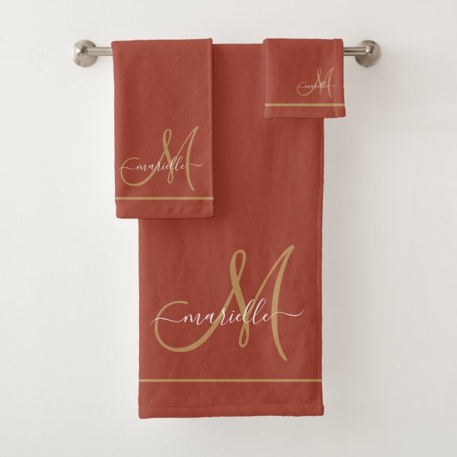 Conjunto De Toalhas Elegant Monogram Terracotta Gold Script Name  (Insitu)