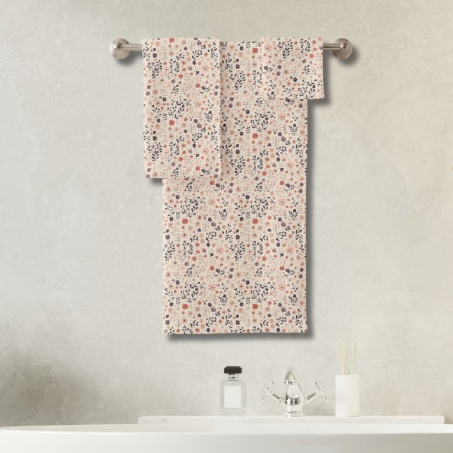 Conjunto De Toalhas Flores Selvagens Bege Rosa Azul Coral Boho (Boho Wildflowers in beige, blush pink, coral, blue/purple. Bath towel set)