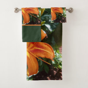 Conjunto De Toalhas Foto de Hemerocallis laranja floral com folhagem p