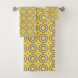 Conjunto De Toalhas Fundo amarelo com motivo floral preto e branco