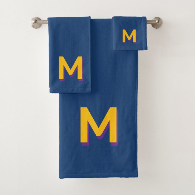 Conjunto De Toalhas Golden Yellow Monogram on Dark Blue Bath Towel Set (Insitu)