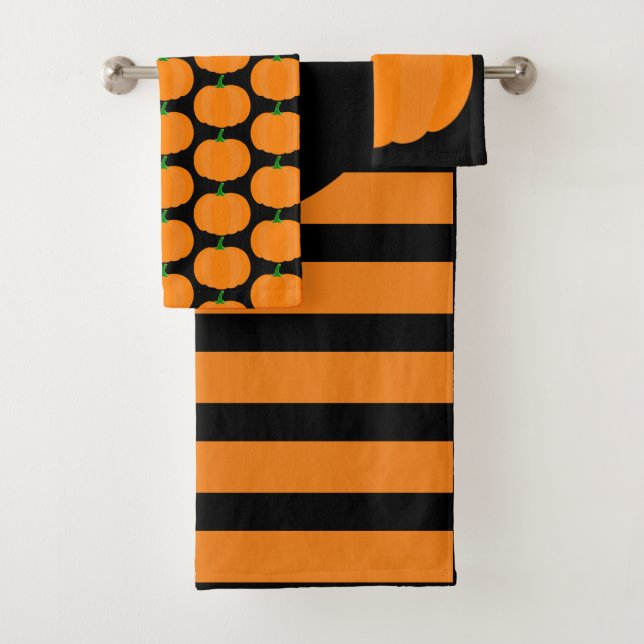 Conjunto De Toalhas Halloween Black with Pumpkins Bath Towel Set (Insitu)