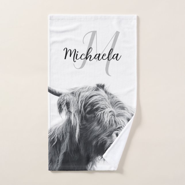 Conjunto De Toalhas Highland cow portrait initial monogram black white (Toalha de mão)