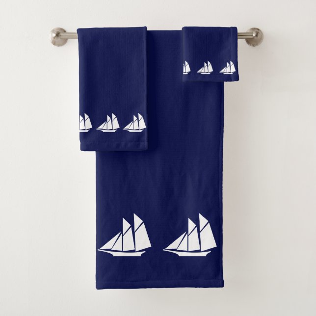 Conjunto De Toalhas Iate Branco Elegante sobre Azul Marinho (Insitu)