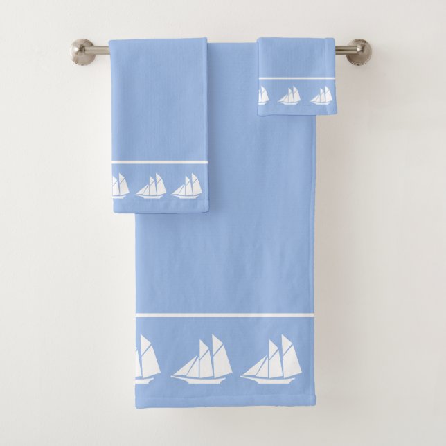 Conjunto De Toalhas Iates Brancos Elegantes no Azul Céu (Insitu)