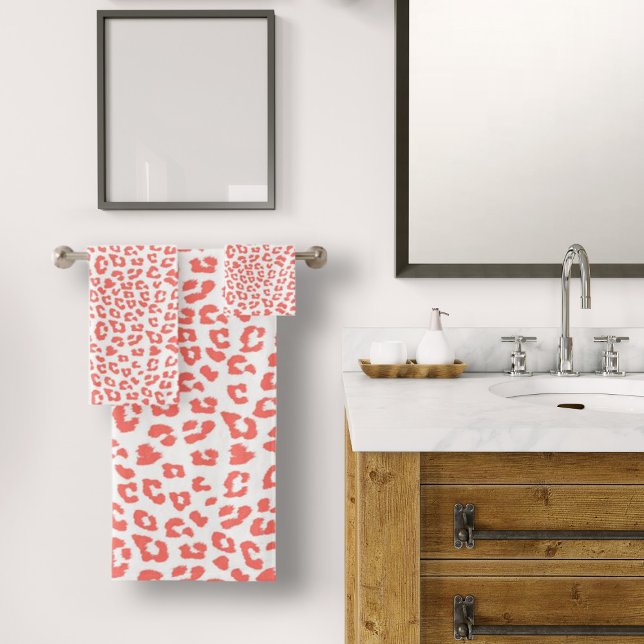 Conjunto De Toalhas Impressão Coral Leopardo (Living Coral Leopard Print Bath Towel by Looly Elzayat)
