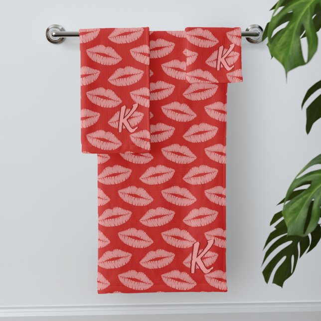 Conjunto De Toalhas Lipstick Kiss Pattern Red e Pink Bath Towers (Lots of lovely kisses on these bath towels. Add your initial! Perfect Valentine's Day gift)