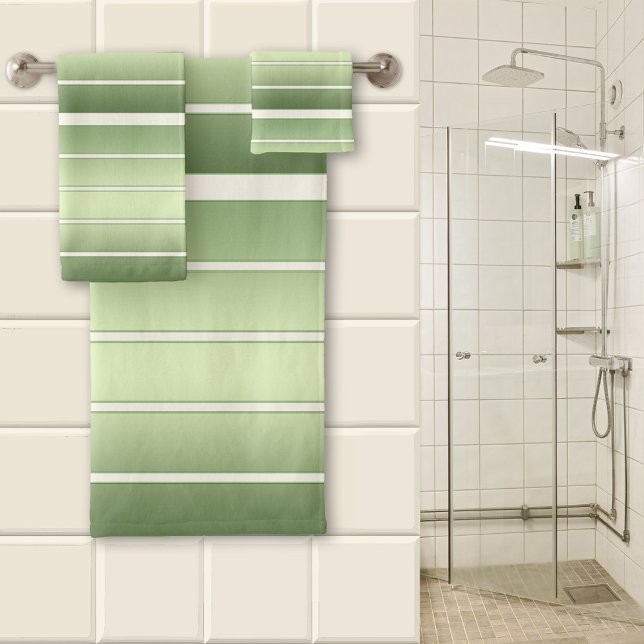 Conjunto De Toalhas Listrado Verde Elegante  (A beautiful striped bathroom towel set in different shades of green with ivory)