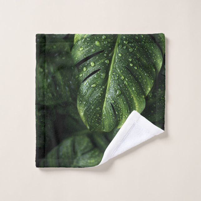 Conjunto De Toalhas Lush Monstera Leaves with Morning Dew Drops (Pano de lavar)