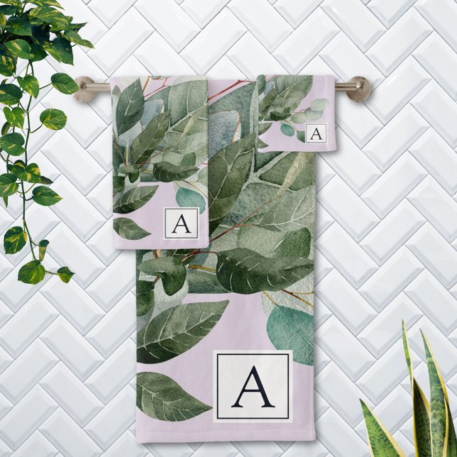 Conjunto De Toalhas Molercola Aquática Monogramas Sage Greenery (In situ Bathroom wall)