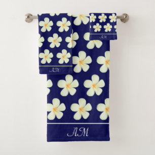 Conjunto De Toalhas Monograma e Flores de Plumeria Branca no Azul Mari