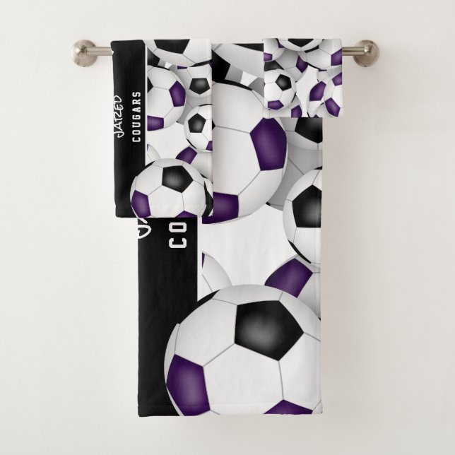 Conjunto De Toalhas Muitas bolas de futebol espiam preto roxo (Insitu)
