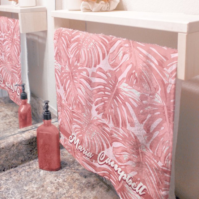Conjunto De Toalhas Nome das Folhas de Mata Rosa Tropicais (Hand towel on rail in bathroom)
