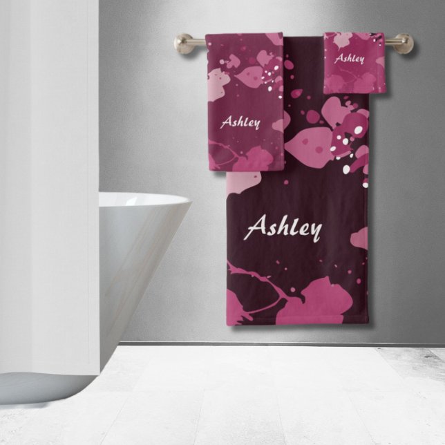 Conjunto De Toalhas Nome do Tabuleiro de Tinta Rosa Artístico (Artistic Pink Paint Splatter Name Bath Towel Set)