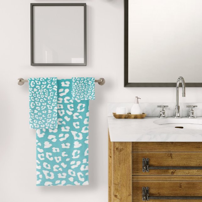 Conjunto De Toalhas Padrão de Impressão Turquesa Leopardo (Turquoise Leopard Print Pattern Bath Towel Set by Looly Elzayat
)