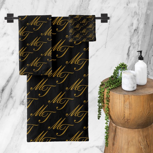 Conjunto De Toalhas Padrão de Monograma Moderno de Luxo Dourado (Luxury Modern Monogram Pattern Black Gold Bath Towel Set)