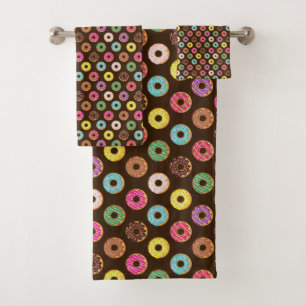 Conjunto De Toalhas Padrão De Rosquinha Colorida No Chocolate