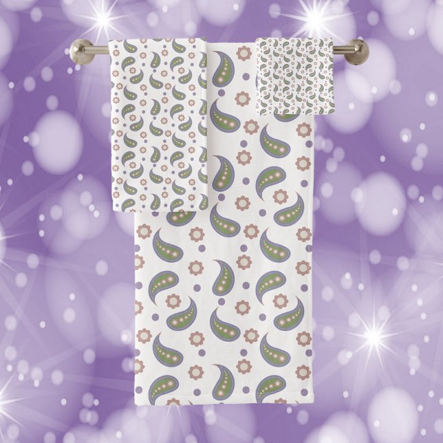 Conjunto De Toalhas Paisley Flowers Dots Green Purple Pink (A cute towel set with paisley, flowers and dots done in green, pink, purple & blue.)